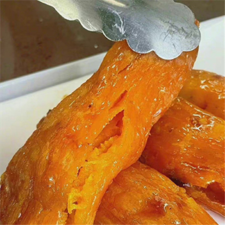 食欲大增的烤红薯图片 烤番薯的季节又到了