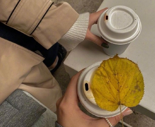 一遍哭一遍的文案短句 看了就想哭的文案 一遍哭一遍的文案短句 看了就想哭的文案