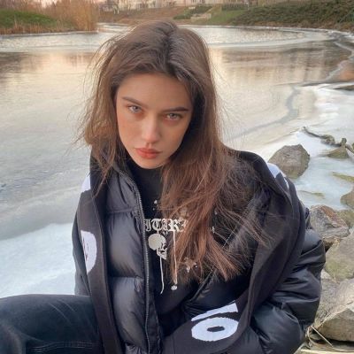 2023很飒又很A的欧美女神头像最新 五颜六色的生活不能乱七八糟的过