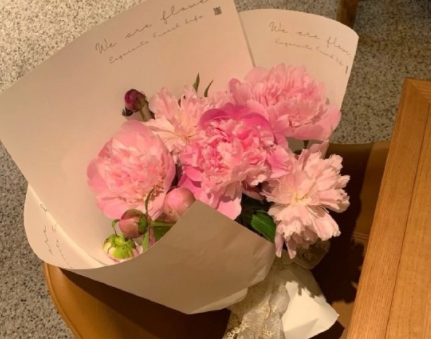 2023虐到极致的文案超级难过 拜托让我一个人静一下