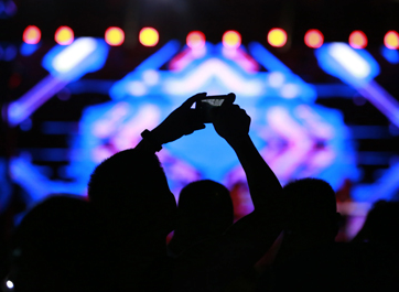 看演唱会发朋友圈的说说 现场看演唱会的心情说说 看演唱会发朋友圈的说说 现场看演唱会的心情说说