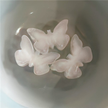 天使般颜值的背景素材大全 歌可以反复听人不能反复爱