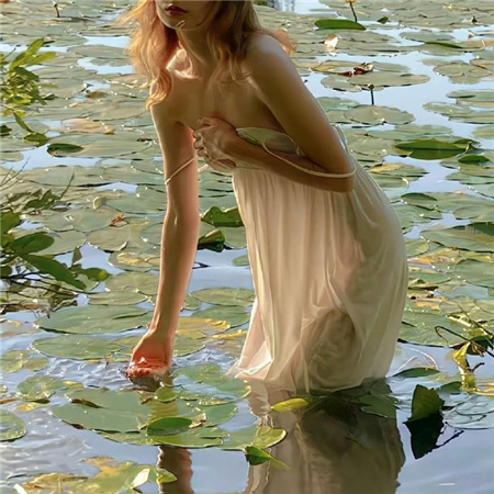 2023甜美清新夏日气息背景图 三十九度的风是某某某的心动