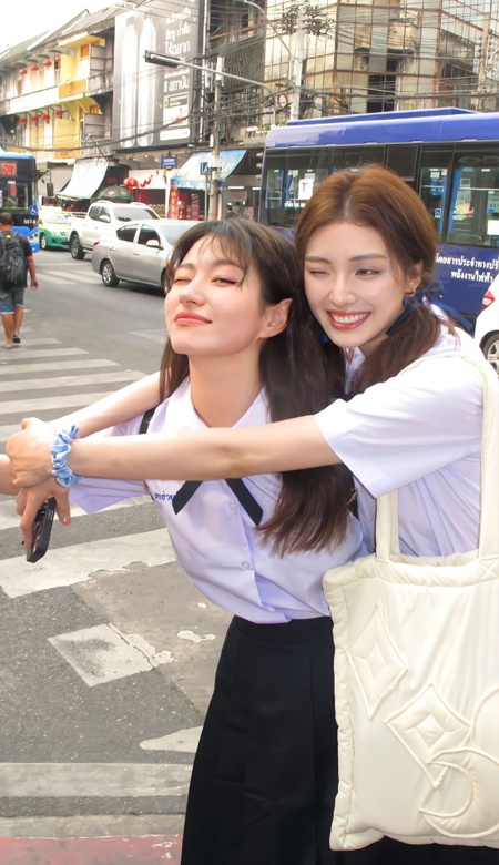 很养眼的人物手机壁纸真人系列 气质杠杠的皮肤全新合集