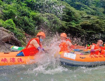 晒漂流照片的可爱短句 漂流超开心的文案 晒漂流照片的可爱短句 漂流超开心的文案