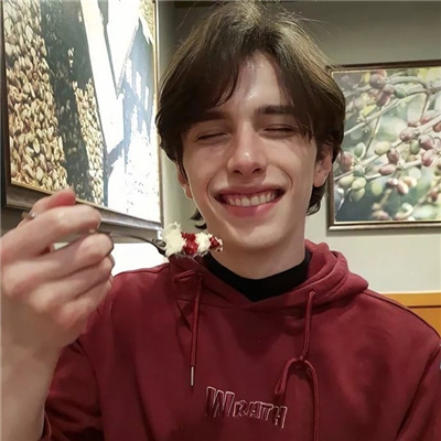 颜值超耐看的优质男头最新热门 宝酷酷微信男头来啦 ???