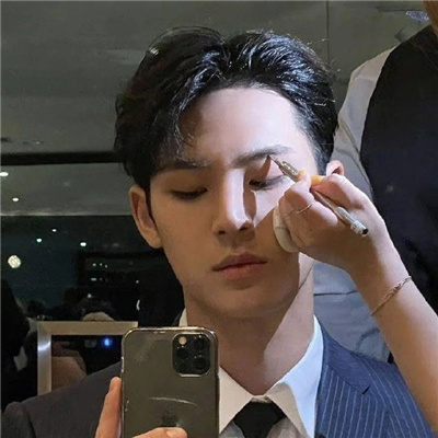 颜值超耐看的优质男头最新热门 宝酷酷微信男头来啦 ???