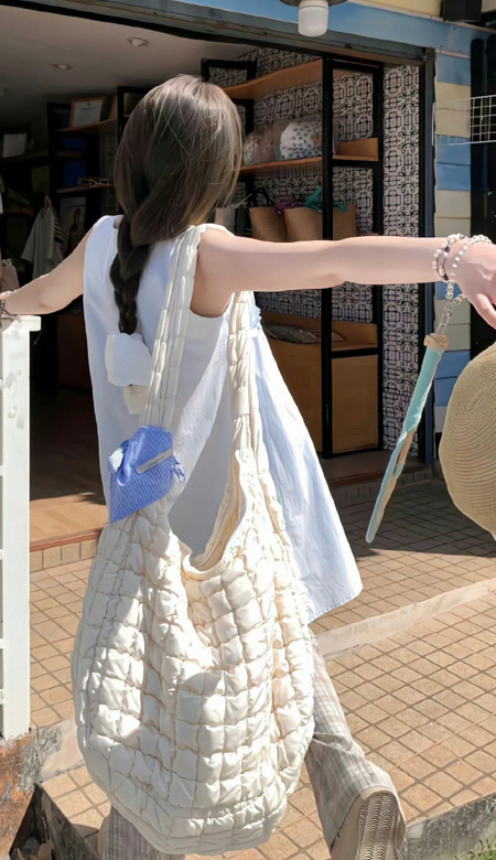 看起来很高级的魅力壁纸惊艳 碰到一点点小事就想撞烂这个世界