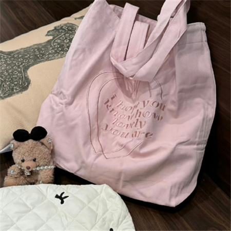 充满爱意的配图很甜 每张都是仙到爆的素材