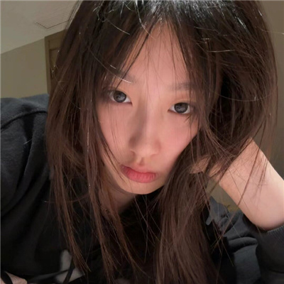 街头艺术家女头很有魅力又出彩  ins感很有感染力的女头